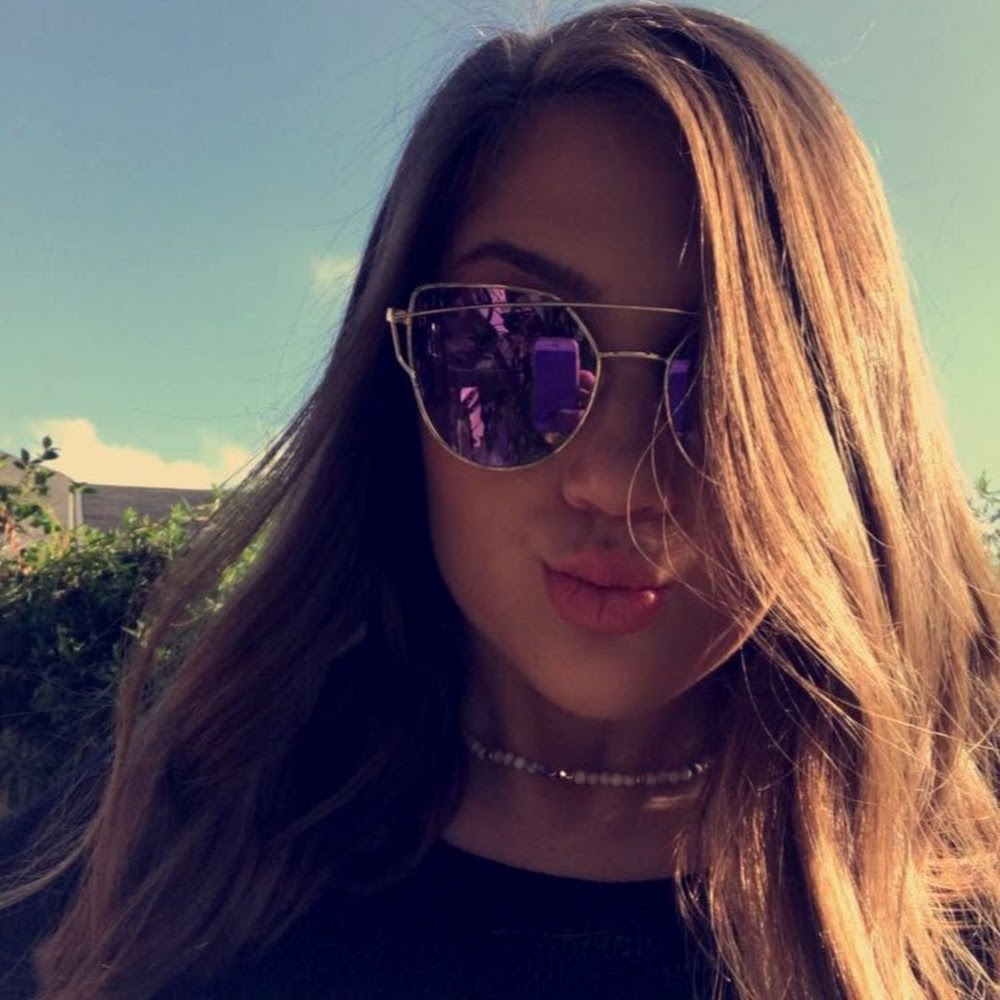 Meet your Posher, Sophia